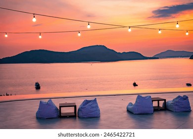 日本漫画全彩游泳教师